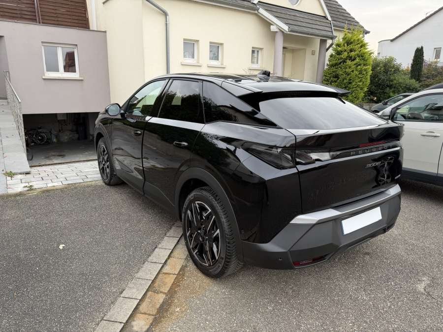 PEUGEOT