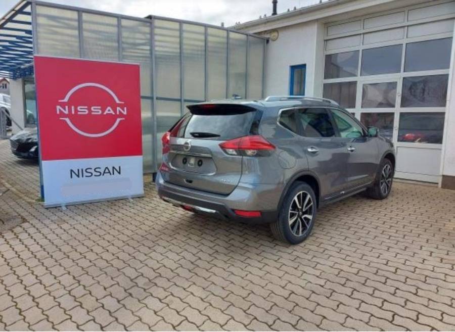 NISSAN