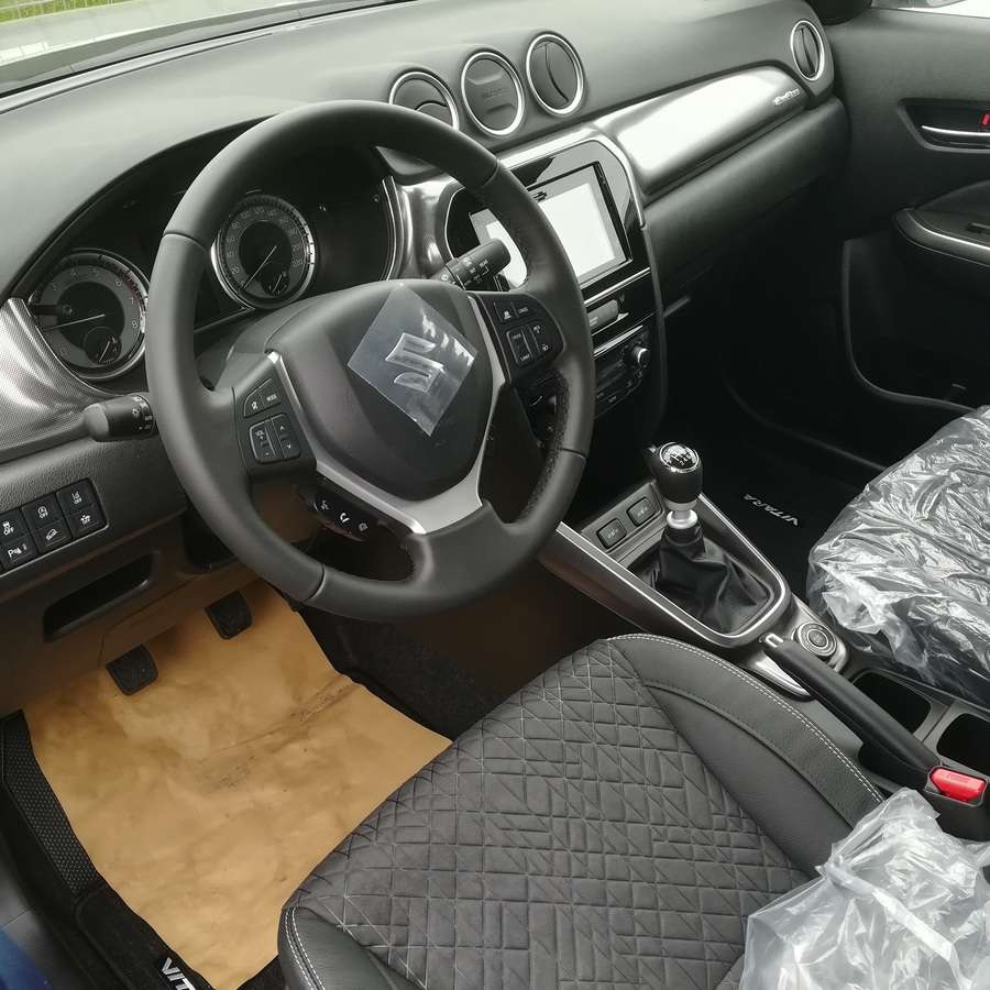 SUZUKI
