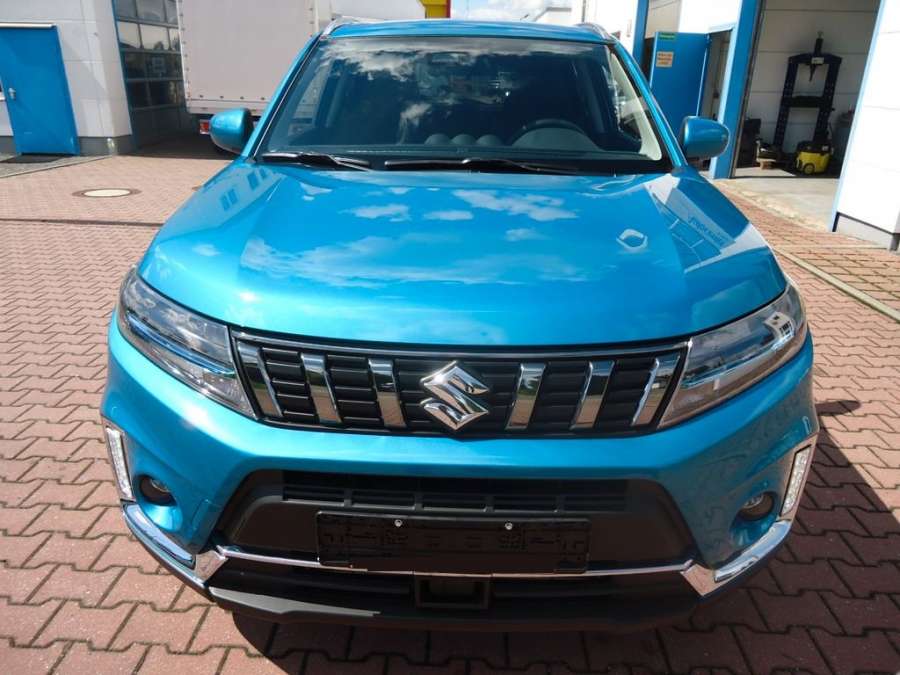SUZUKI