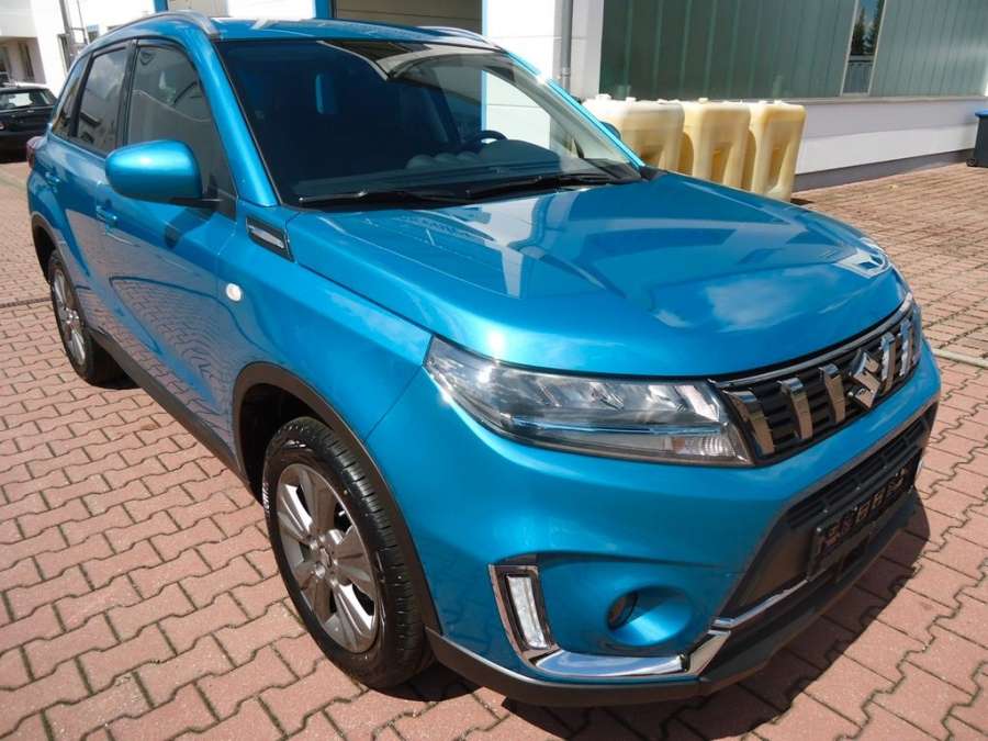 SUZUKI