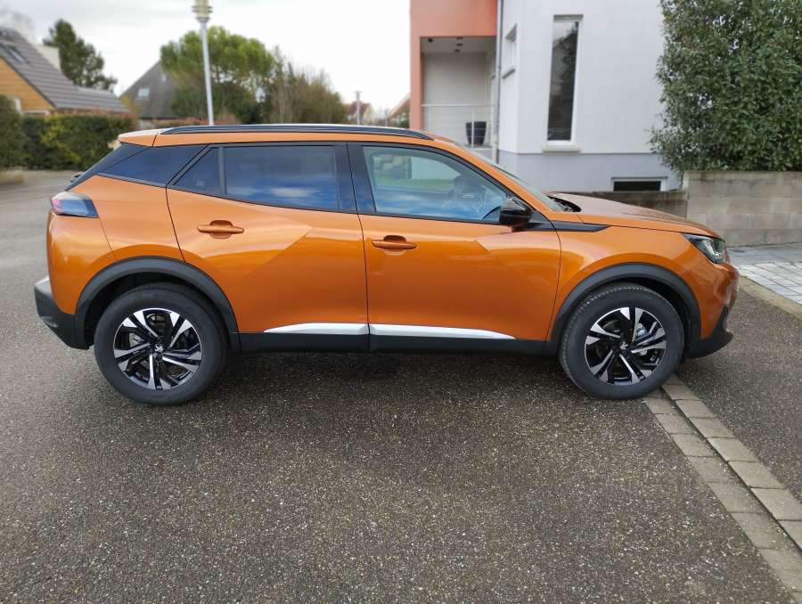 PEUGEOT