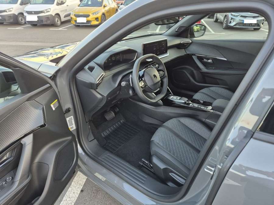 PEUGEOT