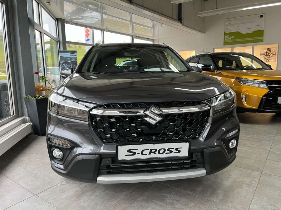 SUZUKI
