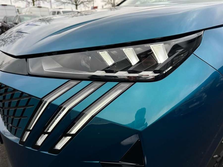 PEUGEOT