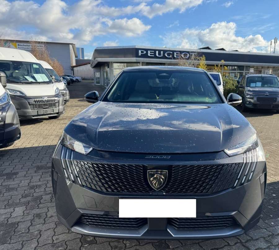 PEUGEOT