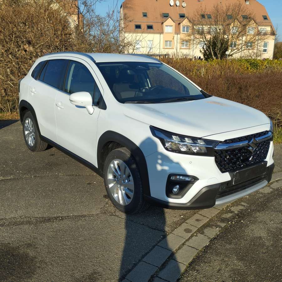 SUZUKI
