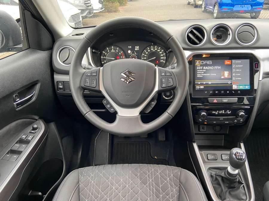 SUZUKI