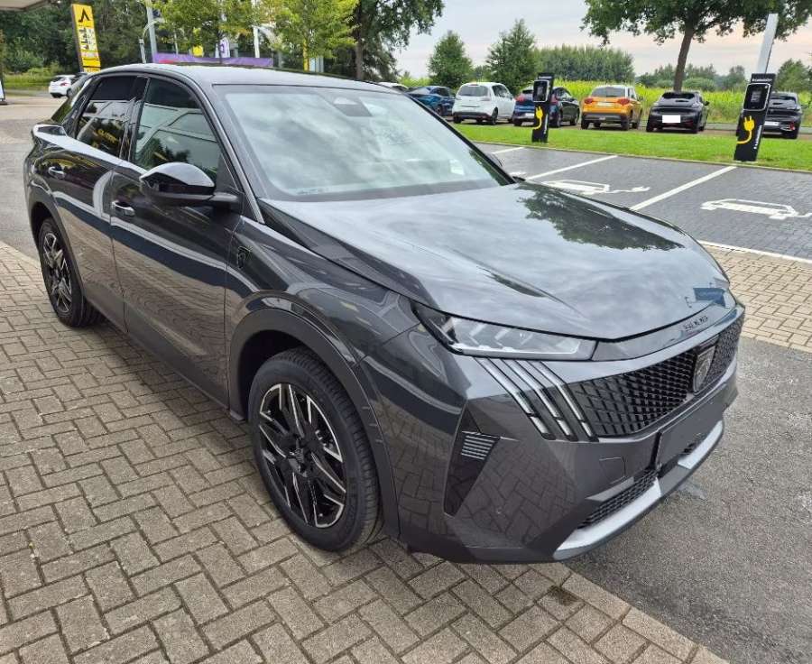 PEUGEOT