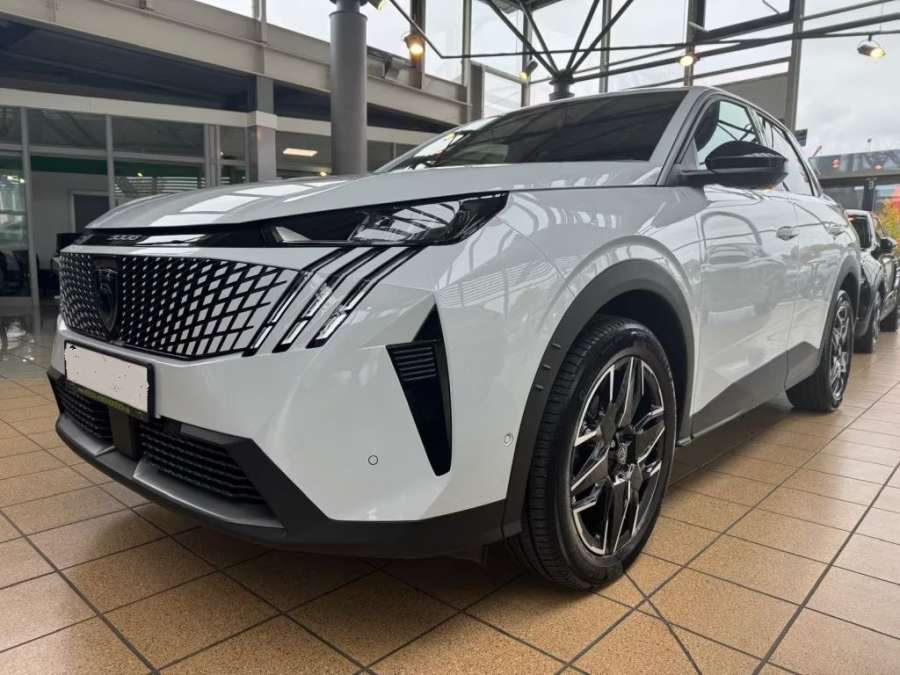 PEUGEOT 3008 ALLURE FULL OPTION